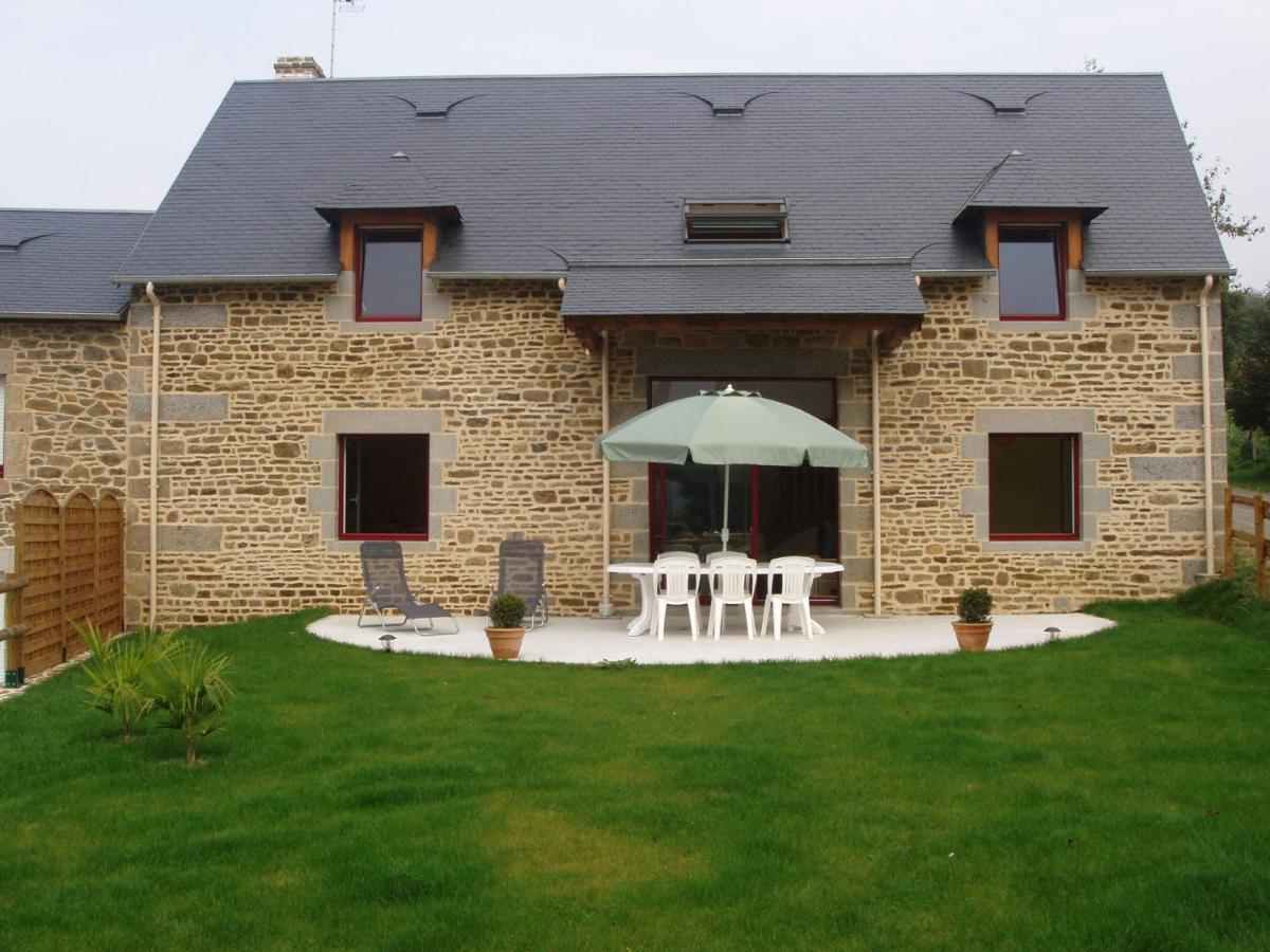 Modern Cottage In Normandy With Large Garden Isigny-le-Buat Exterior photo